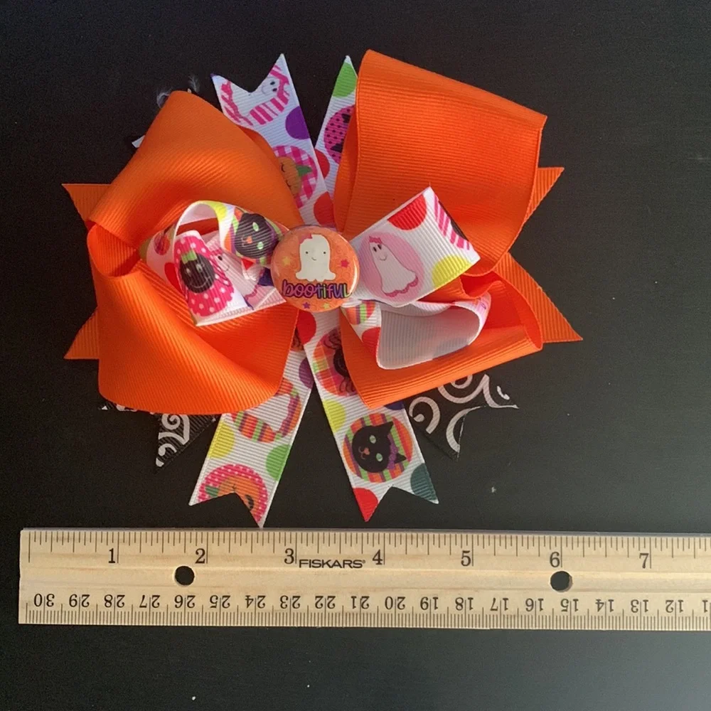 Halloween hair bows on alligator clip. Set of 2 bows.